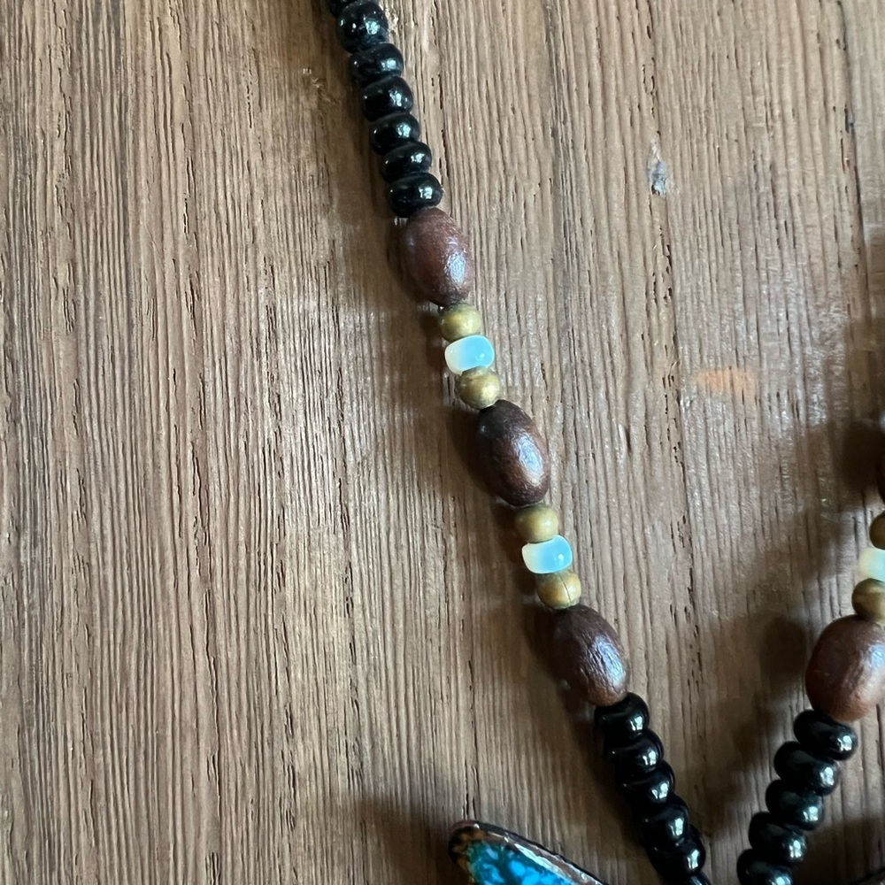 Vintage Copper Butterfly Gold Tone Black Blue White Pendant Beaded Necklace - Picture 4 of 10